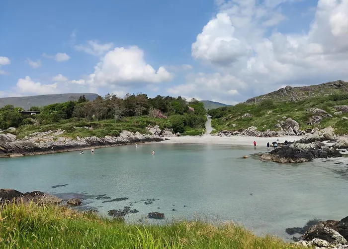 Alaind Lodges, * Sneem