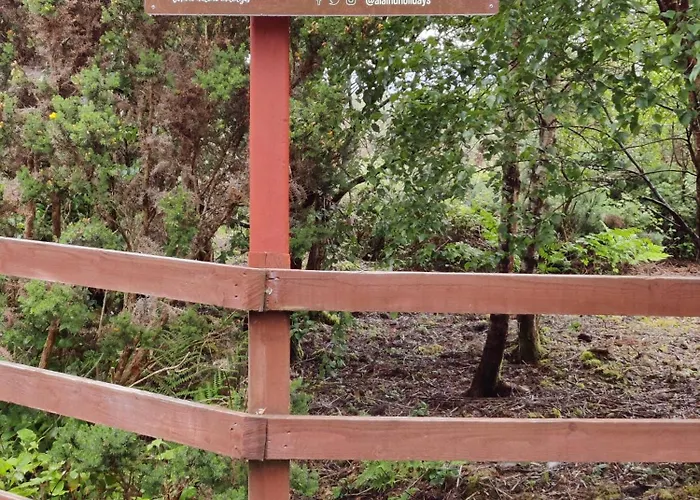 Alaind Lodges, Lodge *