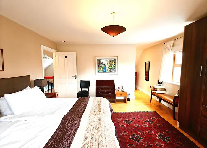 Lodge álaind Lodges, *